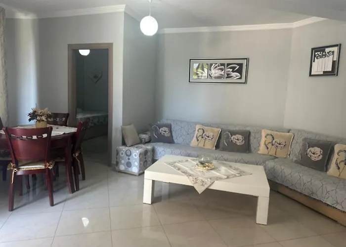 Apartment J&r Sarandë